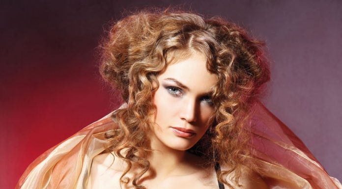 Bustiera-corset, nu doar pentru mirese