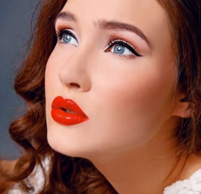 Machiajul de toamna – Conturul cu tus