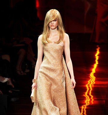 GIORGIO ARMANI PRIVÉ COUTURE TOAMNA IARNA 2010 2011 PARIS
