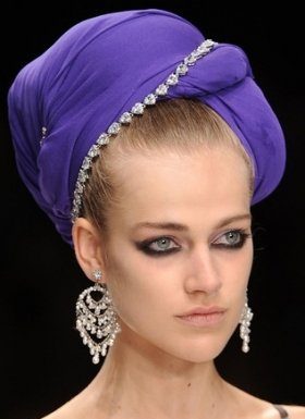 Turbanul – tendinta primaverii 2011