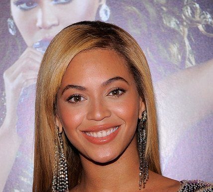 Vezi noul look al lui Beyonce
