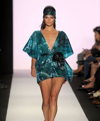 Tendinte costume de baie 2011