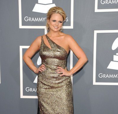 Grammy 2011: Vedete bine/prost imbracate
