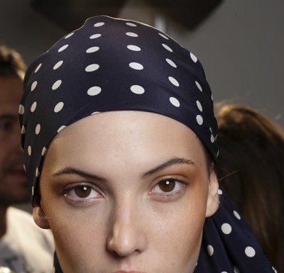 10 accesorii pentru cap must-have in aceasta vara