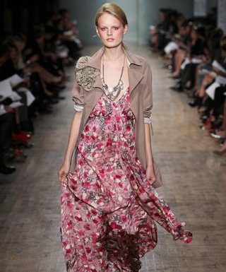 Modele noi de rochii maxi 2011