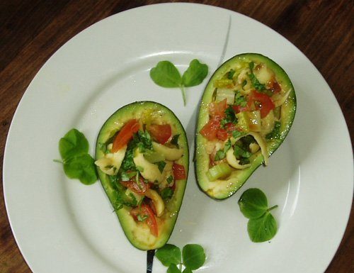 Salata din piept de pui cu avocado