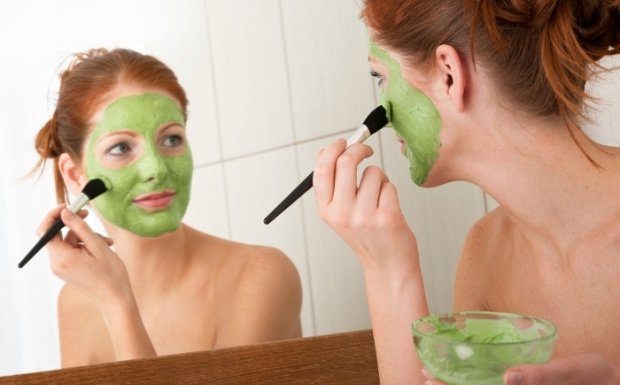 Remedii naturale impotriva cosurilor – Masti naturale facute acasa impotriva acneei