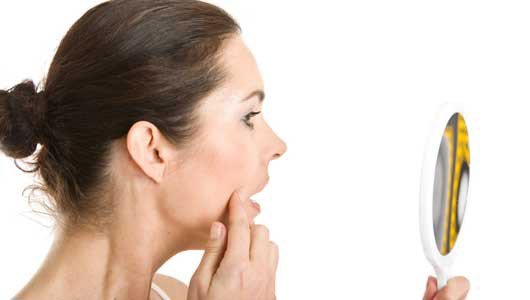 6 factori care declanșeaza apariția coșurilor