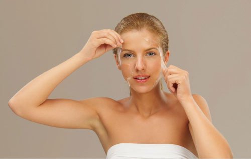 Cum să tratezi cicatricile provocate de acnee în mod corect