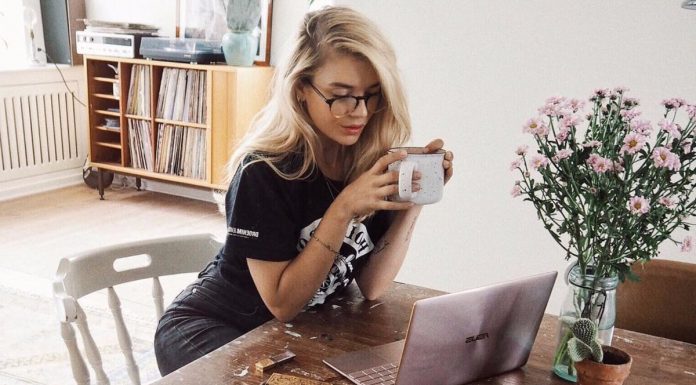 Haine confortabile si frumoase pentru a sta acasa fara a pierde eleganta