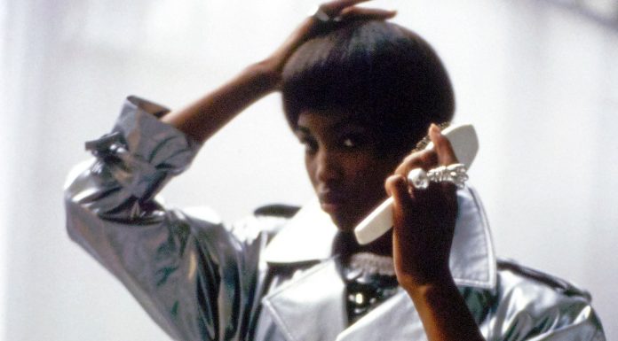 Caderea parului poate fi oprita cu ajutorul microgrefei